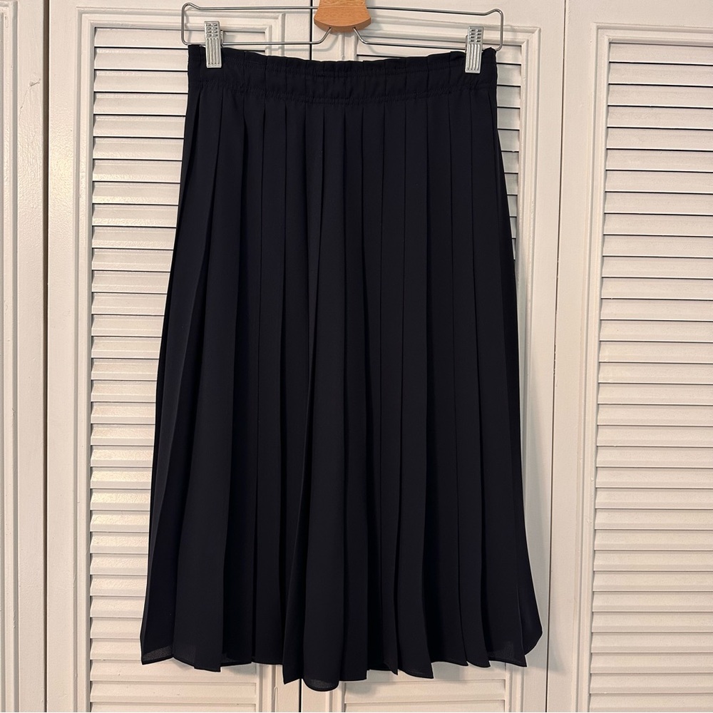 Classic Black Pleated Midi Skirt